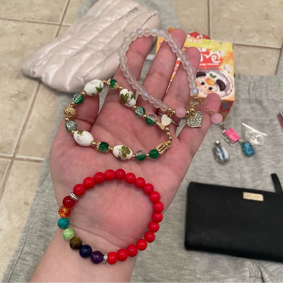 21 item LOT (#2) - @KIMSCLOSET66 SHARE SHOW 2025 HOLIDAY SPECIAL!!🎉🌏🌍🌎🎉 - Picture 5 of 17